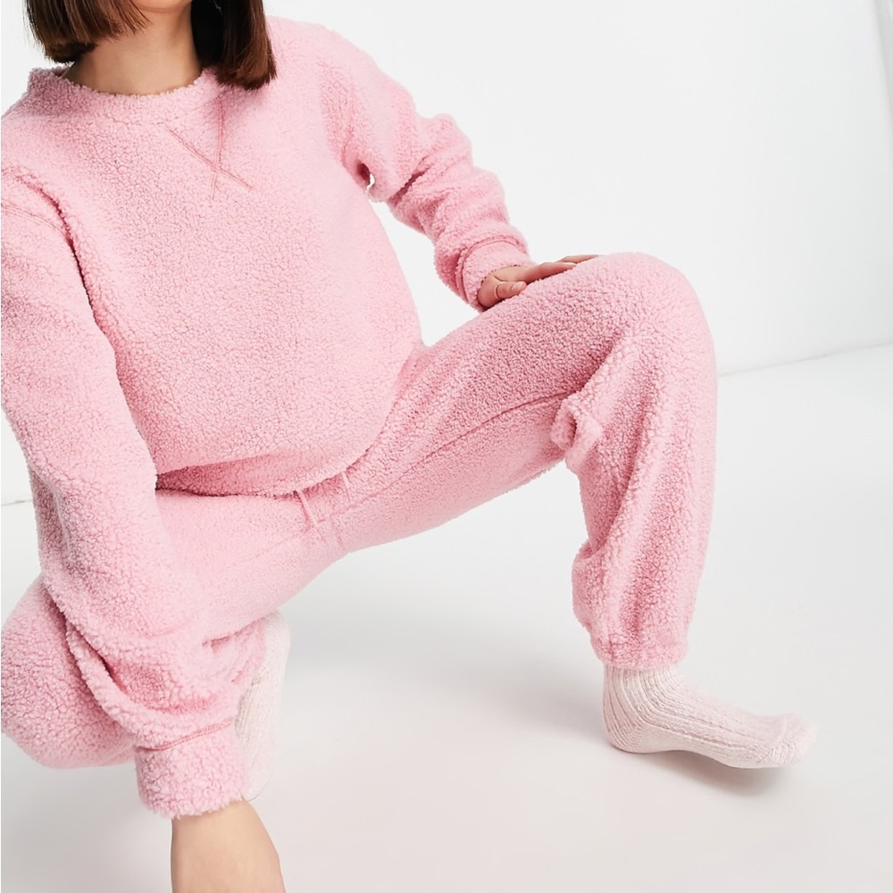 ASOS DESIGN lounge fleece sweatshirt & sweatpants set